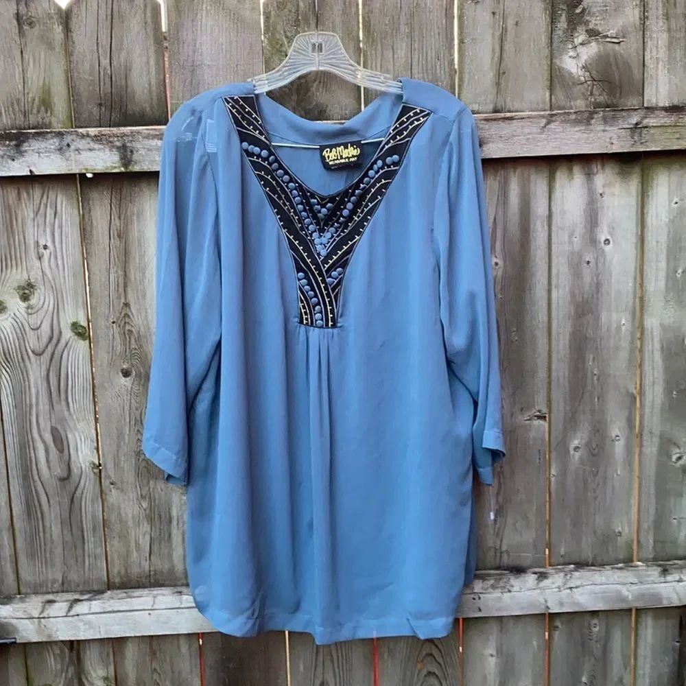 Bob Mackie Wearable Art top sz. XL